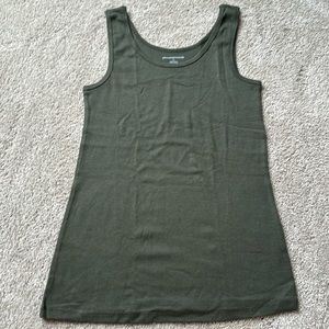 Amazon essentials olive green tank top size medium. Brand new never worn.